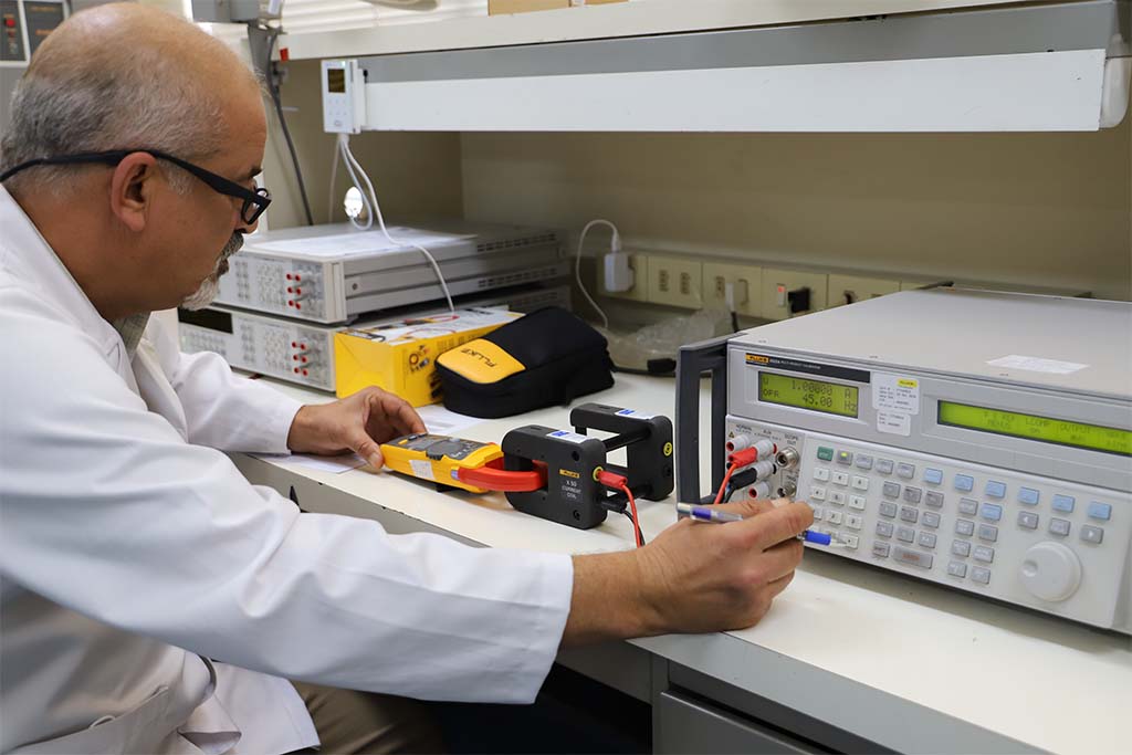 JNMI Electrical Laboratory for calibration and measuring_2
